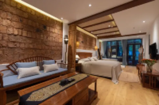 Ansu ·Water Woodden Holiday Courtyard