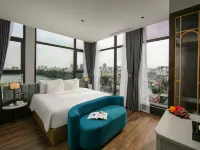 MAY DE VILLE Lakeside Hotel Hotels near Cau Go Street