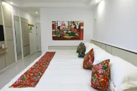 Zhang Licheng Family Hotel