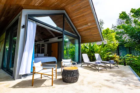 Island Escape Burasari Отели рядом с достопримечательностью «Koh Rang Noi»