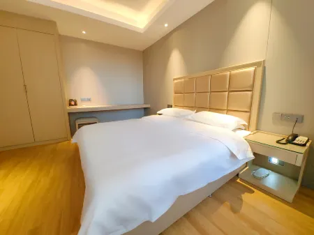 RongHua Hotel (Baoji Kaixuan City) Отели рядом с достопримечательностью «Baoji University of Arts and Sciences»