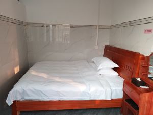 Lingyun Donghu Yilei Homestay