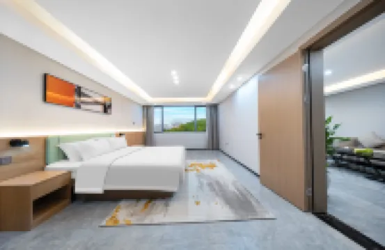 Tongren Guochen Hotel