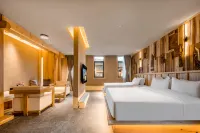 Shangri-La Feihangbao Mima Holiday Manor (The branch near the Prayer Wheel in Dukezong Ancient City)