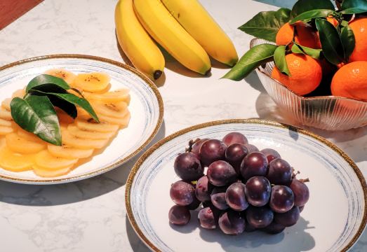 1. 에칵 hl 호텔..