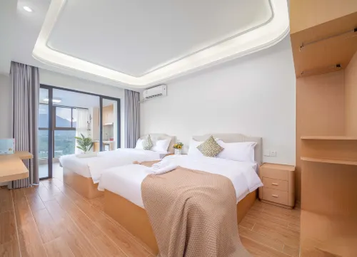 Longmen Nankunshan Baiyingju Holiday Homestay