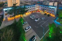 Dengfeng Qingshanju Hotel (Shaolin Avenue Downtown Branch)