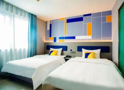 7Days Inn 시안기차역