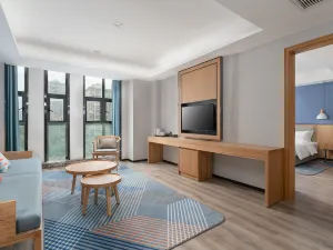 Holiday Inn Express Huangshi Cihu Lake