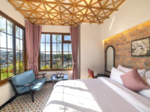 ブリック・ハウス・ダラット・ホテル ダラットのホテル