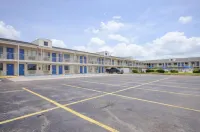 Motel 6 Webster, TX - Houston - NASA Lake Hotels in Webster