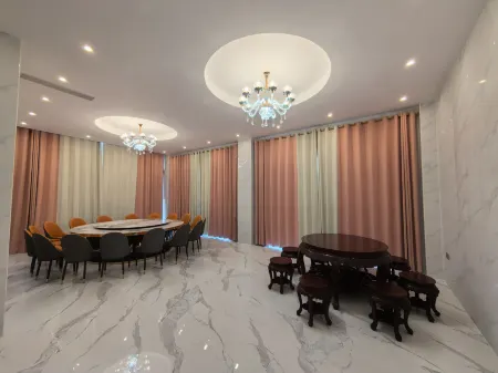 Guiyuanshe Отели рядом с достопримечательностью «Naozhou Lighthouse»