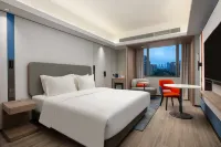 Holiday Inn Express Shanghai Gumei by IHG Hotel in zona Shishangfang