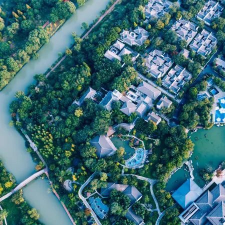 Slender West Lake Hot Spring Resort Yangzhou