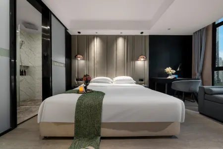 Qianhe Zhixuan Hotel