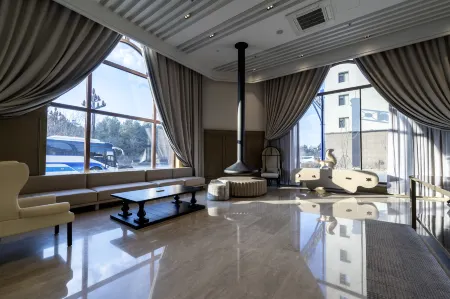 Regina Collection Hotel Отели рядом с достопримечательностью «Meiren Songyuan (North Gate)»