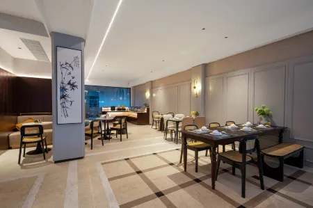 Guibinshe Hot Spring Hotel (Zhangzhou Nanjingjingcheng Yingbin West Road Branch)