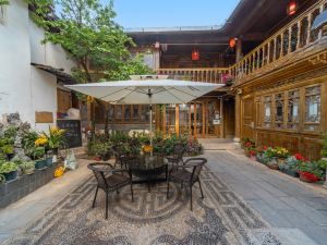 Dishui Danping Ancient City Panoramic Homestay (Lijiang Ancient City Sifang Street)