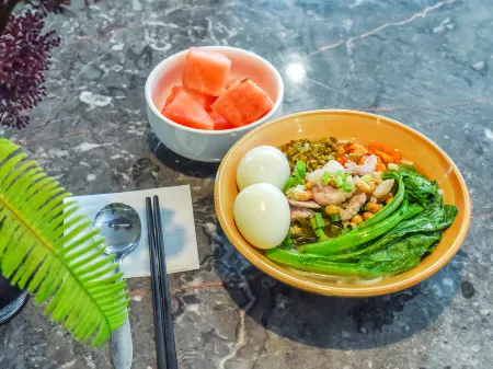 Guilin Yifang Landscape Lijiang Beauty Hotel Отели рядом с достопримечательностью «Guilin University of Science and Technology»