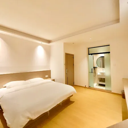Yufeng Xiangrui Inn