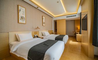 Jianguo HIDDEN Hotel (Shenyang Station Zhongshan Square)