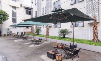 Chengdu Junxuan Hotel (Xindu Petroleum University)