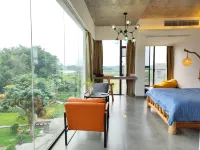 Floral  Hotel · Fifty-third Degree Zhuxia Hotel (Kaiping Diaolou Branch) - balcony