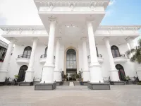 The Grand Palace Hotel Yogyakarta Hotels in Yogyakarta