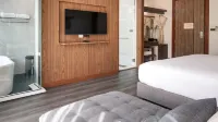 Sichon Tesoro Hotel dekat Khao Phlai Dam
