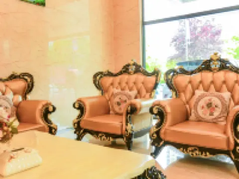 Vienna Classic Hotel (Huishui Huanledao) Hotels in Huishui