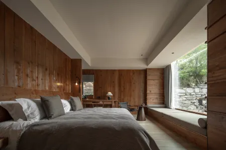 Yanlan Xue Xiu · Snow - domain Secret - land Homestay (Siguniang Mountain Scenic Area Store) Отели рядом с достопримечательностью «Changpingcun»