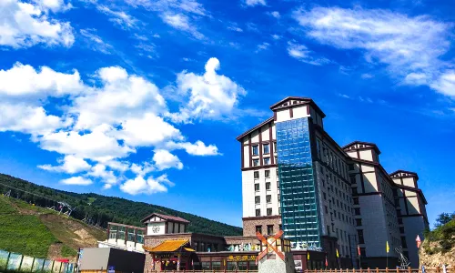 Dragon Palace Hotel (Wanlong Ski Resort)
