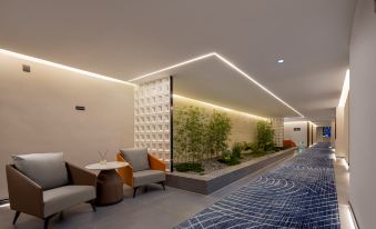 Bole Donggang Pearl Hotel
