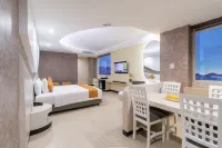 ASTON Cirebon Hotel & Convention Center Hotel dekat Galery Channa Cirebon