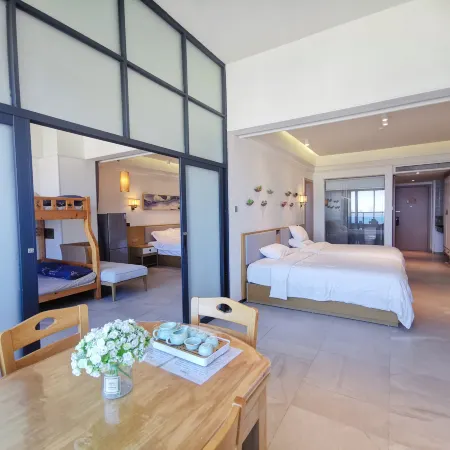 Yangjiang Hailing Island Luoman Apartment (Beiluo Secret Land)