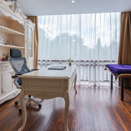 Lan Ting Yard Hotel (Guilin West Railway Station)
