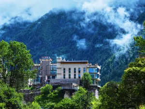 Siguniangshan Xingshan Yueying B&B