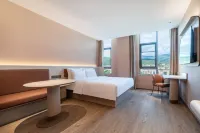 HanTing Hotel (Ganzi County National Highway 317)