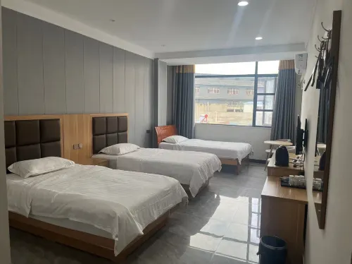 Spring Inn Hotel a Zhenping