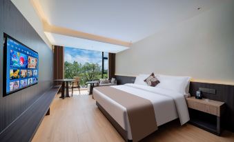 Huyun Hotel (Yangjiang Mandarin Duck Lake Park Yingxin Plaza)