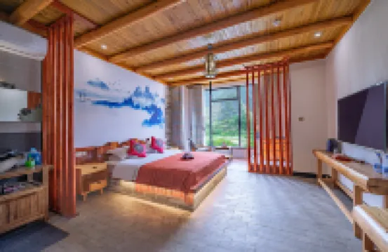 Qingju Thatched Cottage Inn