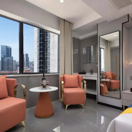 Qingfengge Homestay (Changsha Wu Yi Square) Отели рядом с достопримечательностью «Плошадь Уи»