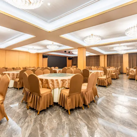 Tianmen Shangcheng Hotel
