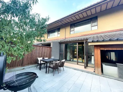 Muyu · Mountain Sea Private Hot Spring Villa (Dalian Tangjingze Hot Spring Town) Hotels in 