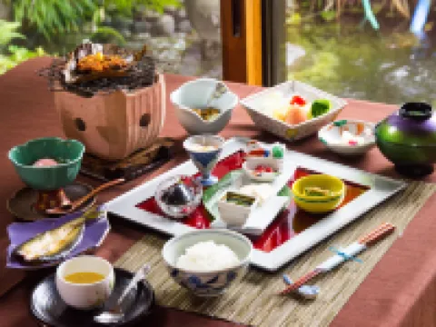 料亭旅館 八ツ三館 飛騨のホテル