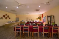 Nana Jungle Resort Near Chitwan National Park