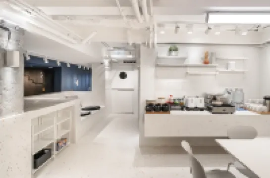 โรงแรมสเป็ค