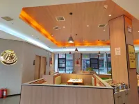 JI Hotel (Xichuan County，Nanyang) - Dağ Manzaralı