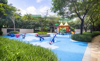Lingshui Banxia Hotel (Clear Water Bay Beach)