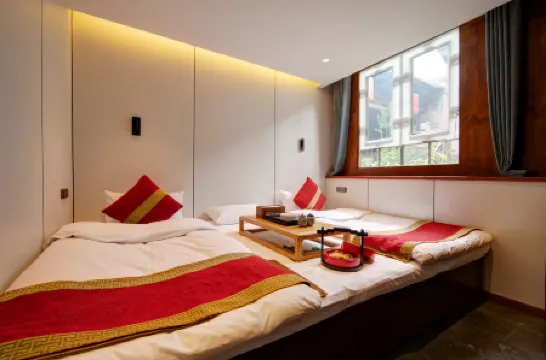 Qigongguan Inn Отели в г. Пинъяо